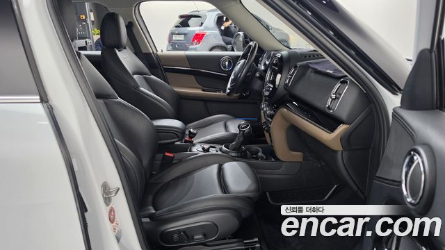 MINI Cooper D Countryman Standard 2nd 2018 — фото 15