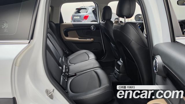 MINI Cooper D Countryman Standard 2nd 2018 — фото 16