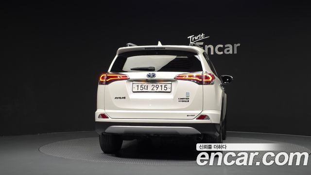 Toyota RAV4 2.5 4WD Hybrid 4th 2018 — фото 4