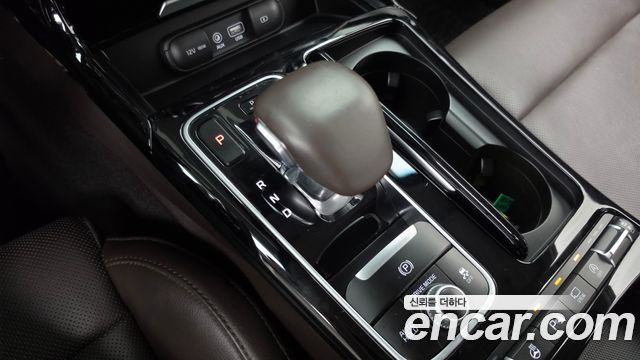 Kia Stinger 2.0 Turbo AWD Platinum 2018 — фото 9
