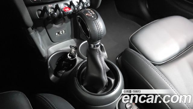 MINI Cooper Standard Third Generation 2018 — фото 9