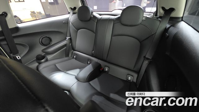MINI Cooper Standard Third Generation 2018 — фото 16