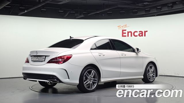 Mercedes-Benz CLA-Class (C117) CLA220 AMG Line 2018 — фото 2