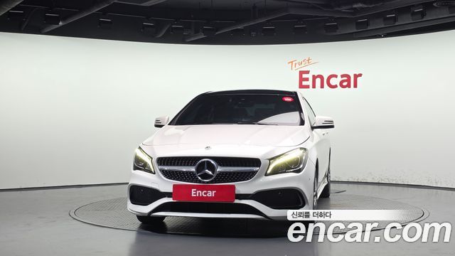 Mercedes-Benz CLA-Class (C117) CLA220 AMG Line 2018 — фото 3