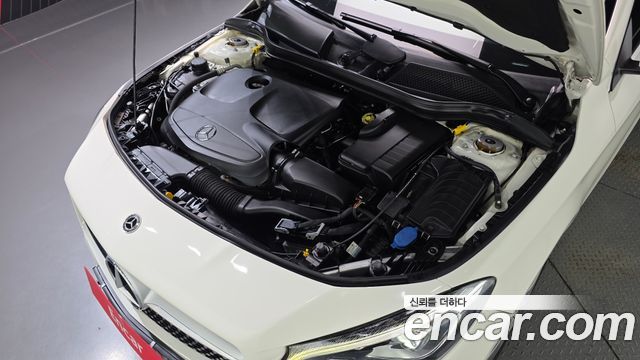 Mercedes-Benz CLA-Class (C117) CLA220 AMG Line 2018 — фото 6