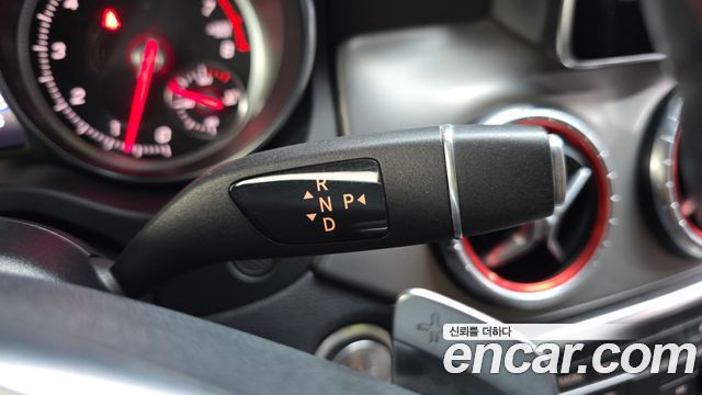 Mercedes-Benz CLA-Class (C117) CLA220 AMG Line 2018 — фото 9