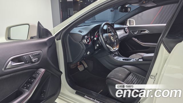 Mercedes-Benz CLA-Class (C117) CLA220 AMG Line 2018 — фото 10