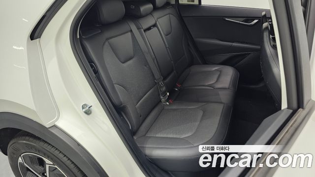 Kia Niro Prestige 2022 — фото 11