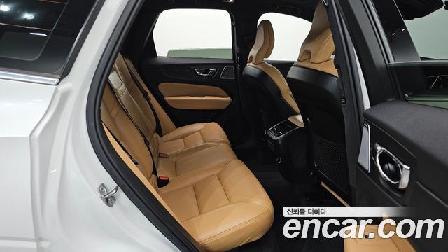 Volvo XC60 (II) T6 Inscription 2019 — фото 16