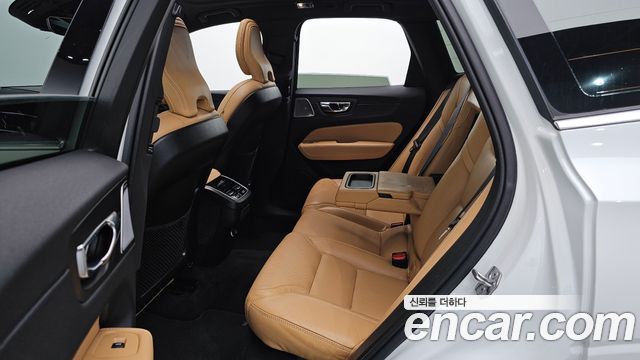 Volvo XC60 (II) T6 Inscription 2019 — фото 32