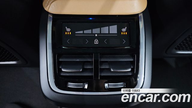 Volvo XC60 (II) T6 Inscription 2019 — фото 39