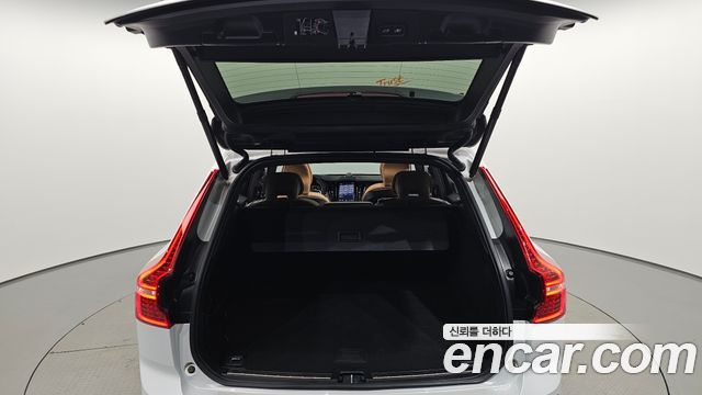Volvo XC60 (II) T6 Inscription 2019 — фото 41
