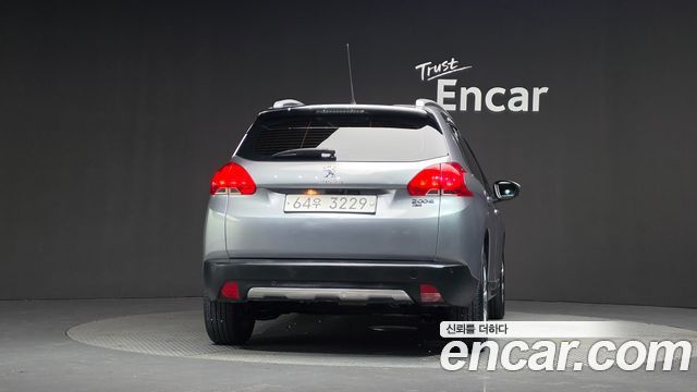 Peugeot 2008 1.6 e-HDi Feline 2015 — фото 4