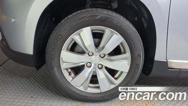 Peugeot 2008 1.6 e-HDi Feline 2015 — фото 5