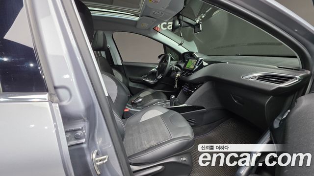 Peugeot 2008 1.6 e-HDi Feline 2015 — фото 10