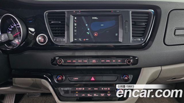 Kia Carnival 9-seater Prestige 2015 — фото 19
