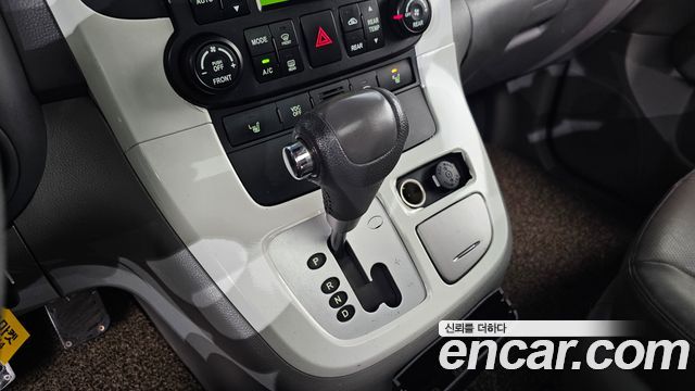Kia Carnival R Grand Carnival GLX Luxury 2013 — фото 9