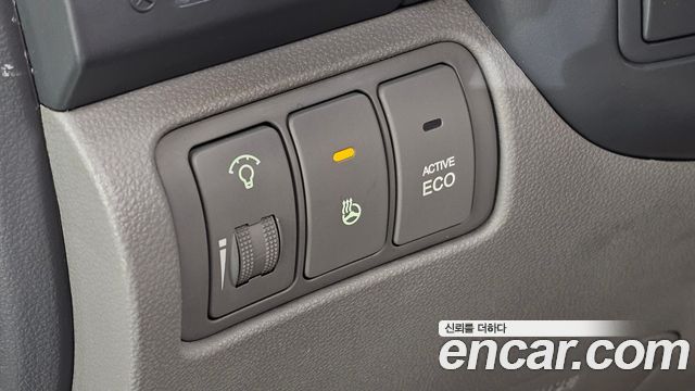 Kia Carnival R Grand Carnival GLX Luxury 2013 — фото 13