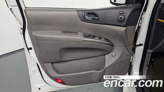 Kia Carnival R Grand Carnival GLX Luxury 2013 — фото 24