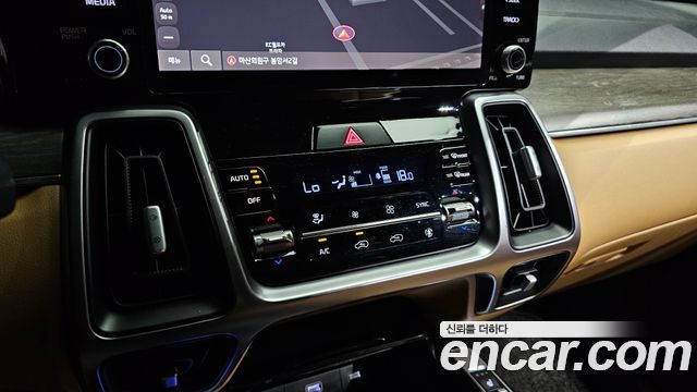 Kia Sorento (IV) Gasoline 2.5T 2WD Prestige 2022 — фото 18