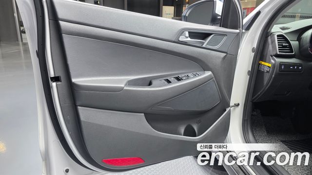 Hyundai Tucson Gasoline 1.6 turbo 2WD Modern 2020 — фото 24