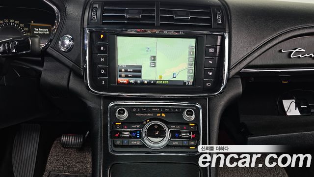 Lincoln Continental (X) 3.0 AWD 2017 — фото 13