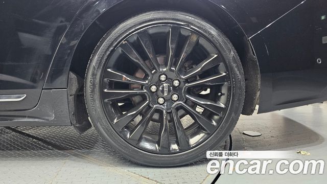 Lincoln Continental (X) 3.0 AWD 2017 — фото 21
