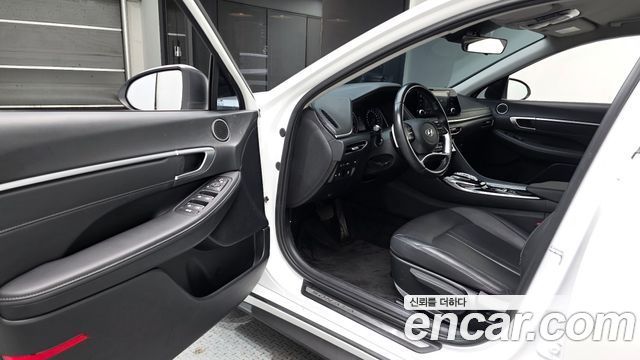 Hyundai Sonata (DN8) 2.0 LPG(rental car) Style 2022 — фото 10