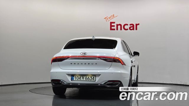 Hyundai Grandeur Hybrid (IG) Exclusive 2022 — фото 4