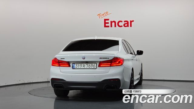 BMW 5 Series (G30) M550d xDrive 2019 — фото 4