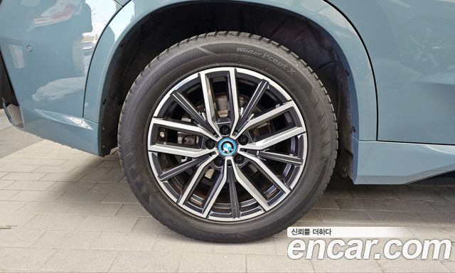 BMW iX1 (U11) xDrive 30 M Sport 2023 — фото 5