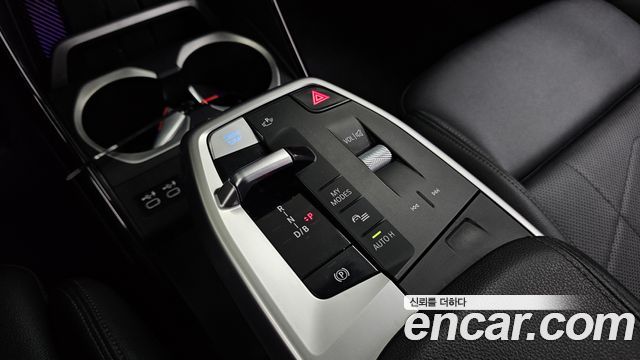 BMW iX1 (U11) xDrive 30 M Sport 2023 — фото 9
