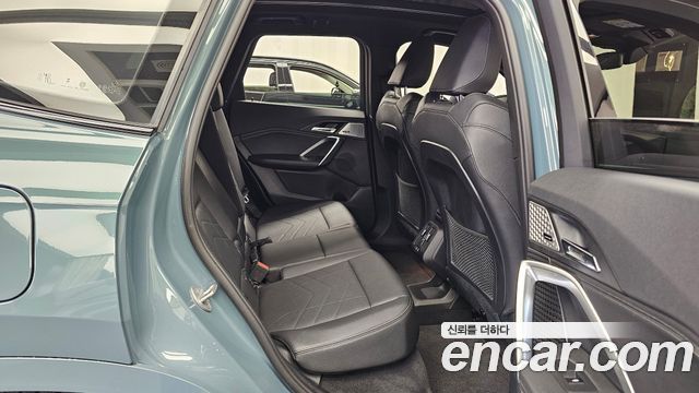BMW iX1 (U11) xDrive 30 M Sport 2023 — фото 11