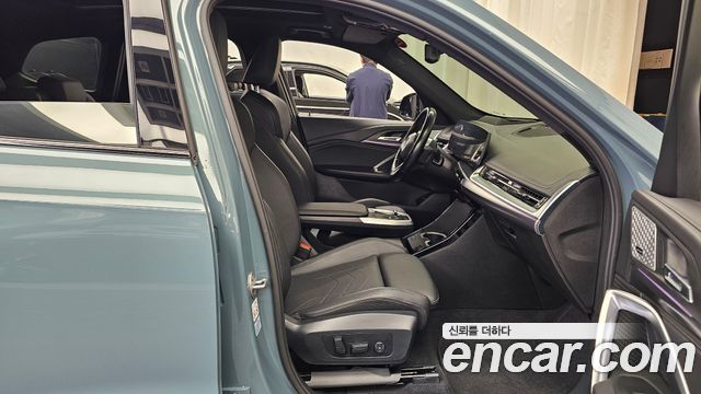BMW iX1 (U11) xDrive 30 M Sport 2023 — фото 26