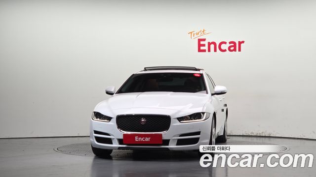 Jaguar XE 20d Portfolio 2019 — фото 3