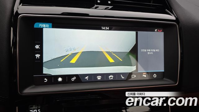 Jaguar XE 20d Portfolio 2019 — фото 19