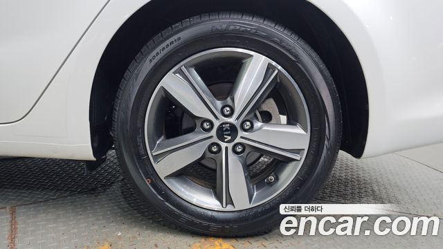 Kia K3 Trendy Style 2018 — фото 21