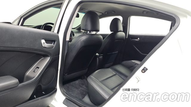 Kia K3 Trendy Style 2018 — фото 26
