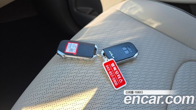 Kia Carnival (IV) Diesel 9-Seater Prestige 2022 — фото 15