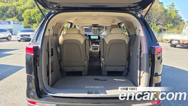 Kia Carnival (IV) Diesel 9-Seater Prestige 2022 — фото 17