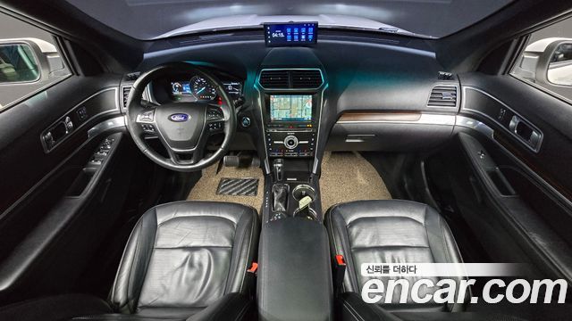Ford Explorer 2.3 Limited 4WD 5th 2017 — фото 7