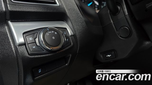 Ford Explorer 2.3 Limited 4WD 5th 2017 — фото 18