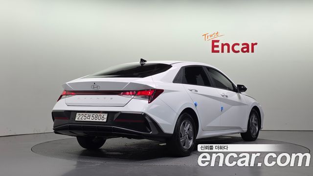 Hyundai Avante (CN7) 1.6 Smart 2024 — фото 2