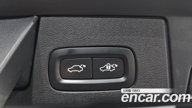 Volvo XC60 (II) T8 Inscription 2021 — фото 31