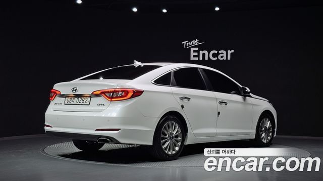Hyundai Sonata (LF) 2.0 Smart Special 2016 — фото 2