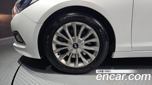 Hyundai Sonata (LF) 2.0 Smart Special 2016 — фото 5