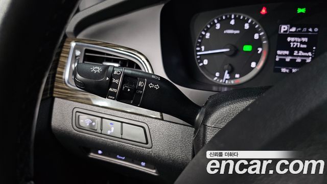 Hyundai Sonata (LF) 2.0 Smart Special 2016 — фото 17