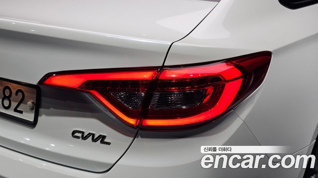 Hyundai Sonata (LF) 2.0 Smart Special 2016 — фото 23