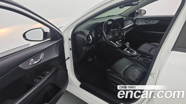 Kia K3 (II) 1.6 Prestige 2022 — фото 10