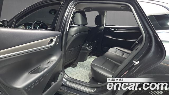 Hyundai Grandeur (IG) 2.5 Premium 2023 — фото 12